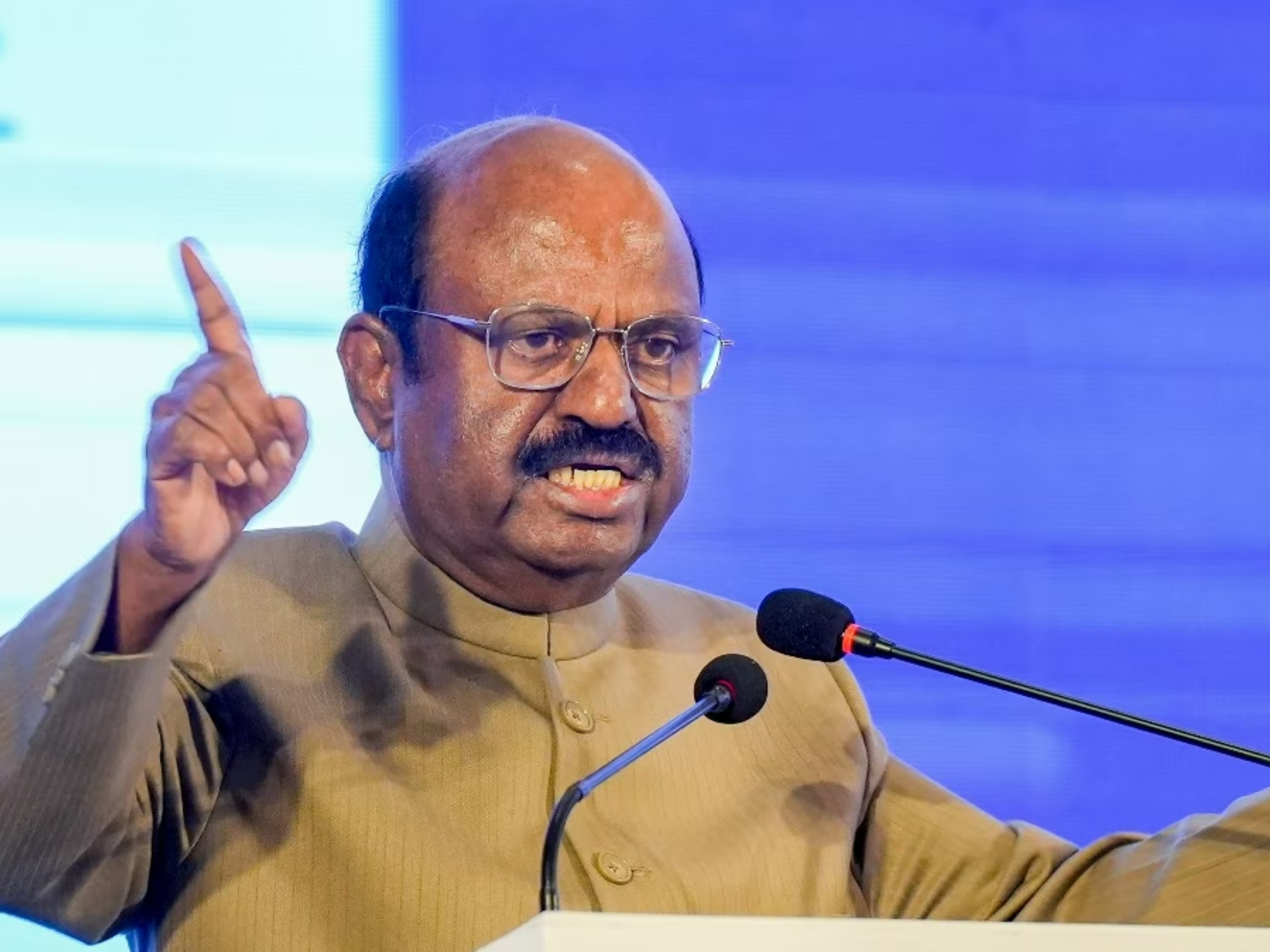 गवर्नर आनंद बोस ने कहा है कि ममता सरकार कोलकाता रेप-मर्डर केस को लेकर जल्द जरूरी कदम उठाए। - Dainik Bhaskar