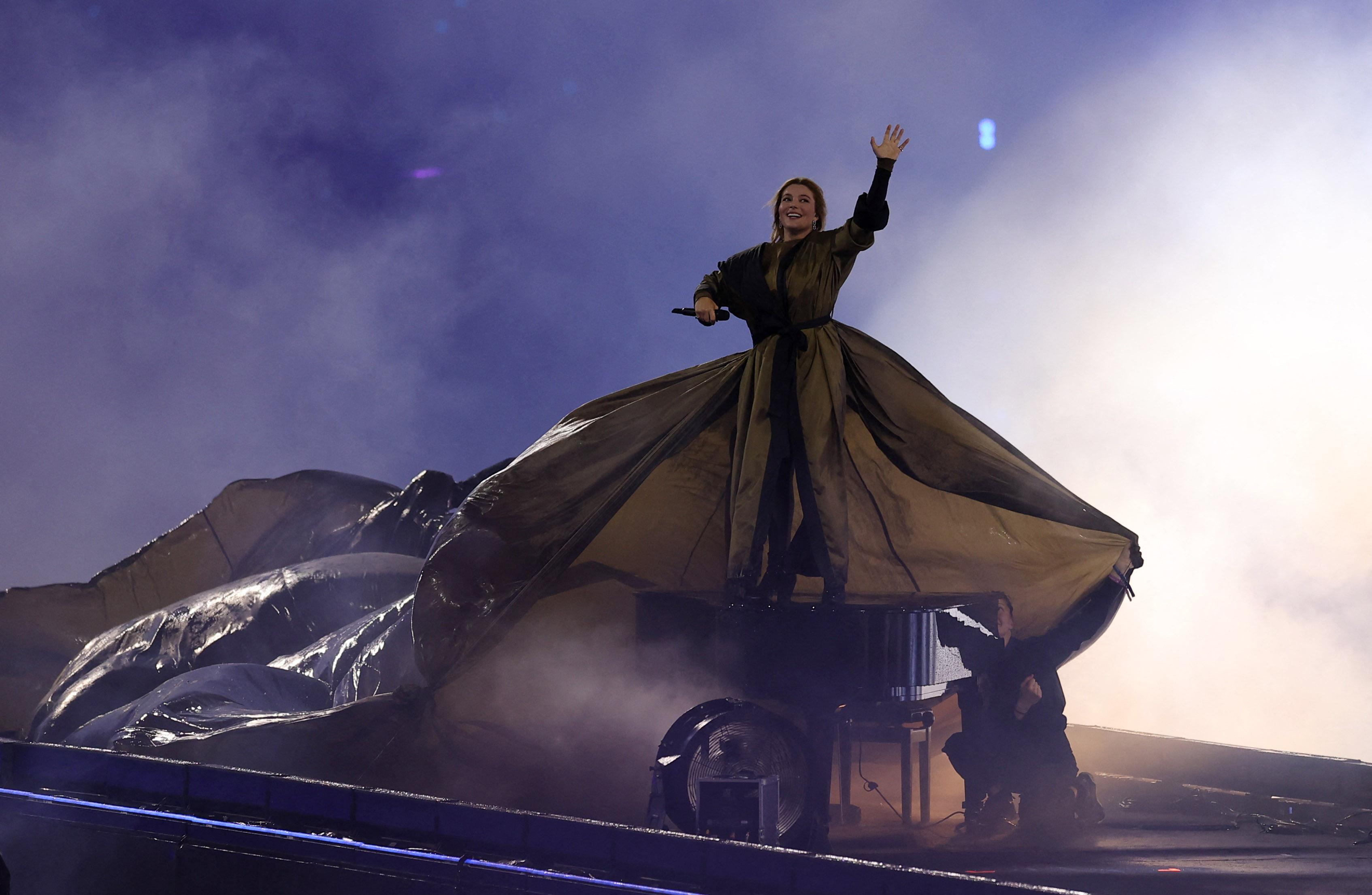 French artists performing during the closing ceremony.
