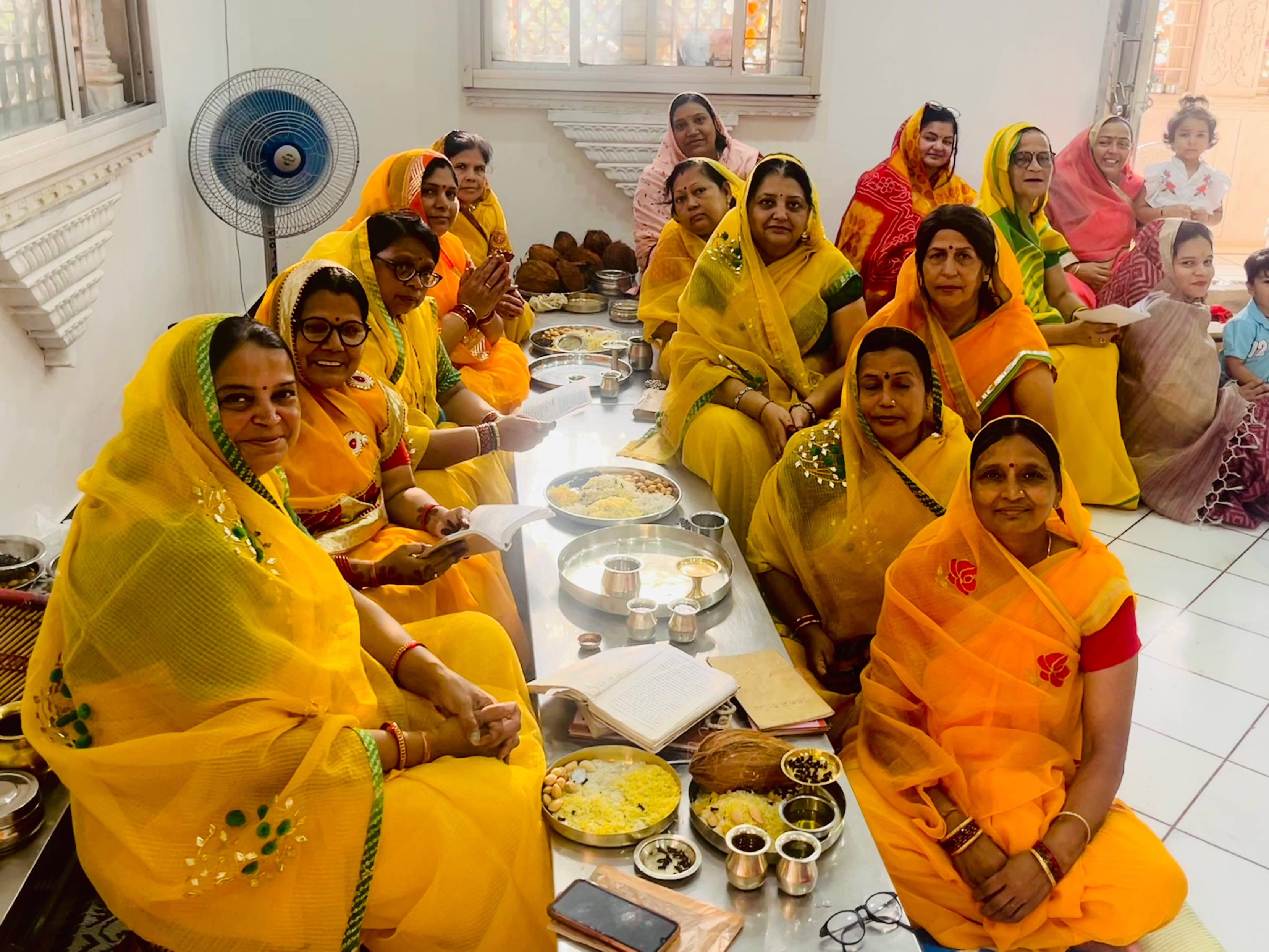 Worship of the best Arjava religion on the great festival of ...