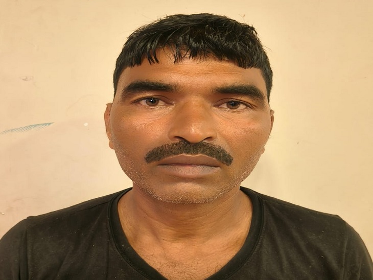 मवेशियों को कत्लखाने ले जाने वाला तस्कर गिरफ्तार।