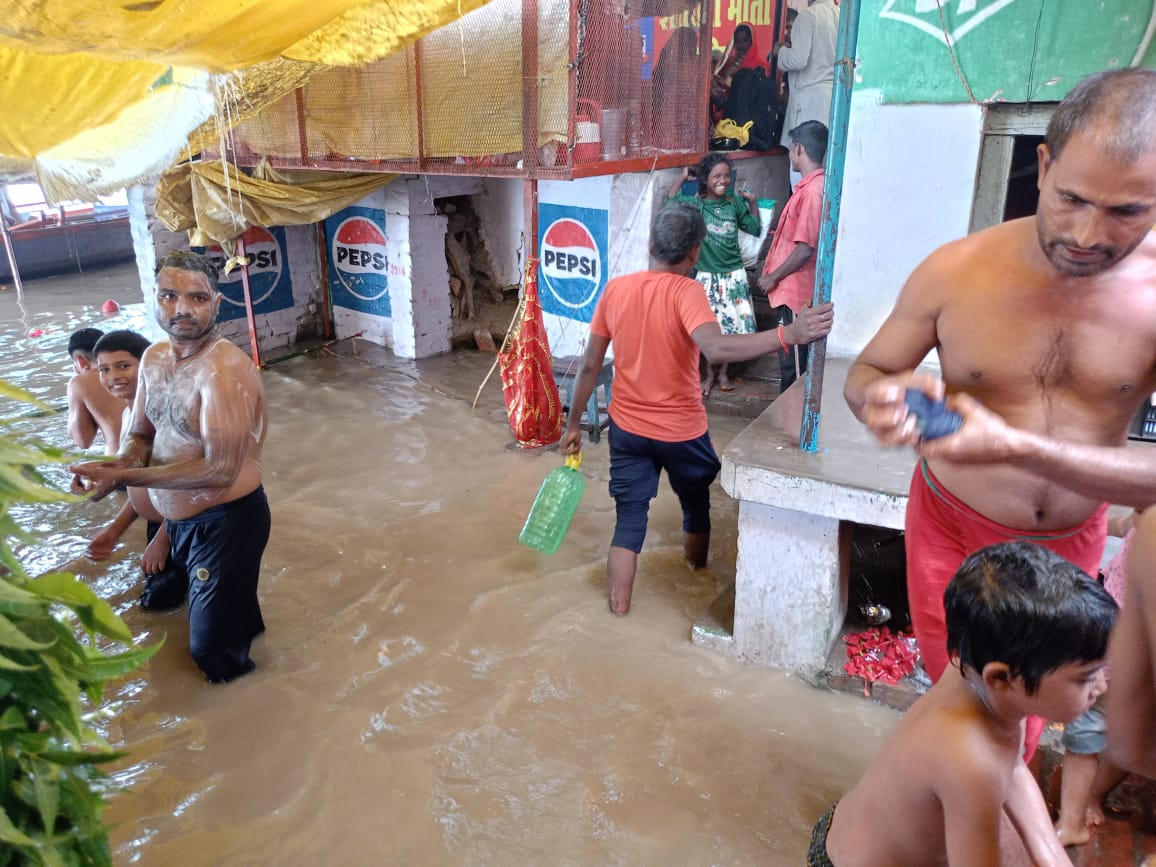 Ganga water level increased in Chunar