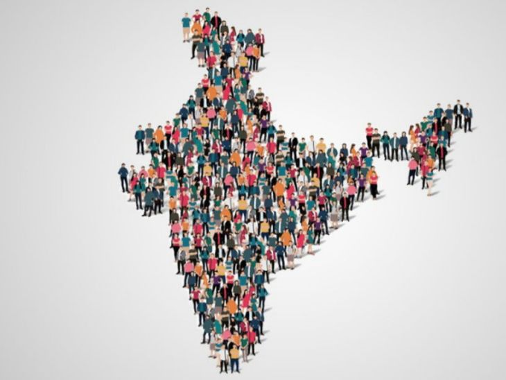 पिछली बार देश में 2011 में जनगणना हुई थी। तब जनसंख्या 121 करोड़ से ज्यादा थी। - Dainik Bhaskar