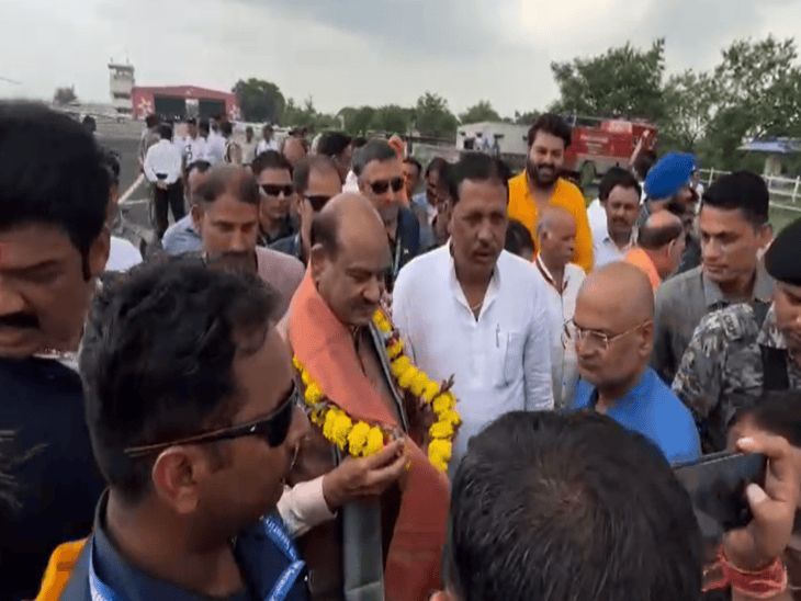 लोकसभा अध्यक्ष ओम बिड़ला सागर पहुंचे।