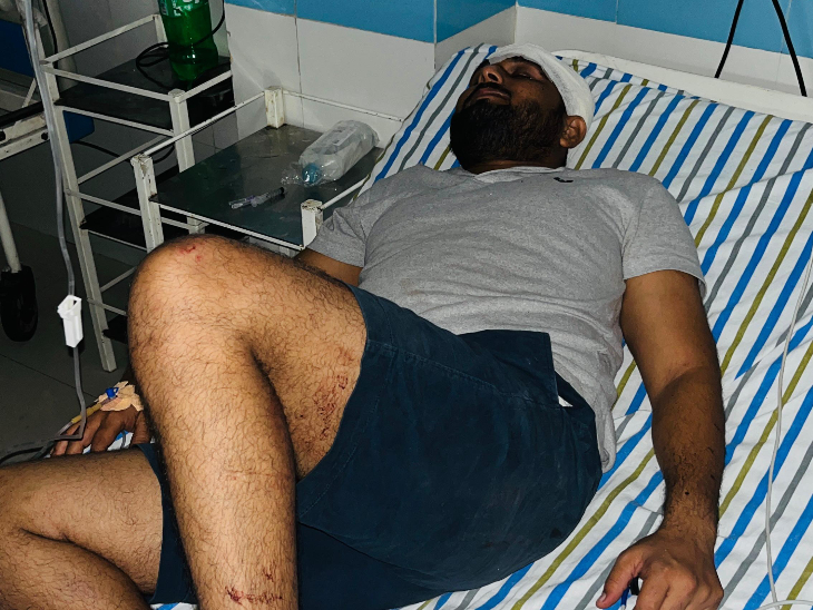 कृतीने शक्तीप्रदर्शन आणि शक्तीशाली व्यक्तीला पुढे करण्यात आले.