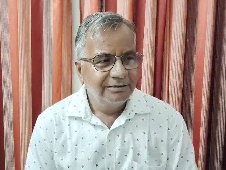 आउटसोर्स, अस्थाई, अंशकालीन, ग्राम पंचायत कर्मचारी संयुक्त मोर्चा के वासुदेव शर्मा ने जानकारी दी।