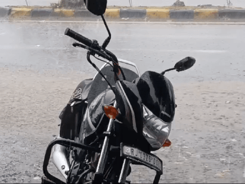 राजस्थानमधील बांसवाडा जनता सनलुंबरमध्ये शांतता संपली.