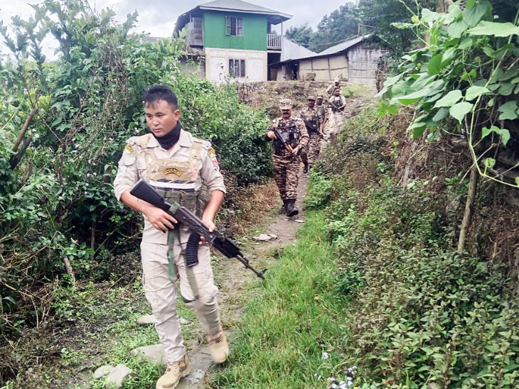 सुरक्षाकर्मियों ने 15 सितंबर को बॉर्डर और संवेदनशील इलाकों में तलाशी अभियान चलाया था। - Dainik Bhaskar