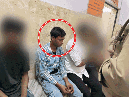 Person Who Touched The Girl Going On A Scooty Was Arrested Lucknow person-who-touched-the-girl-going-on-a-scooty-was-arrested-lucknow