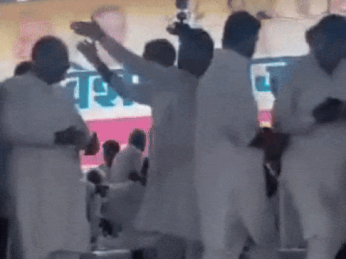 रॅलीत तरुणाचा चौकस गोंधळ उडाला होता