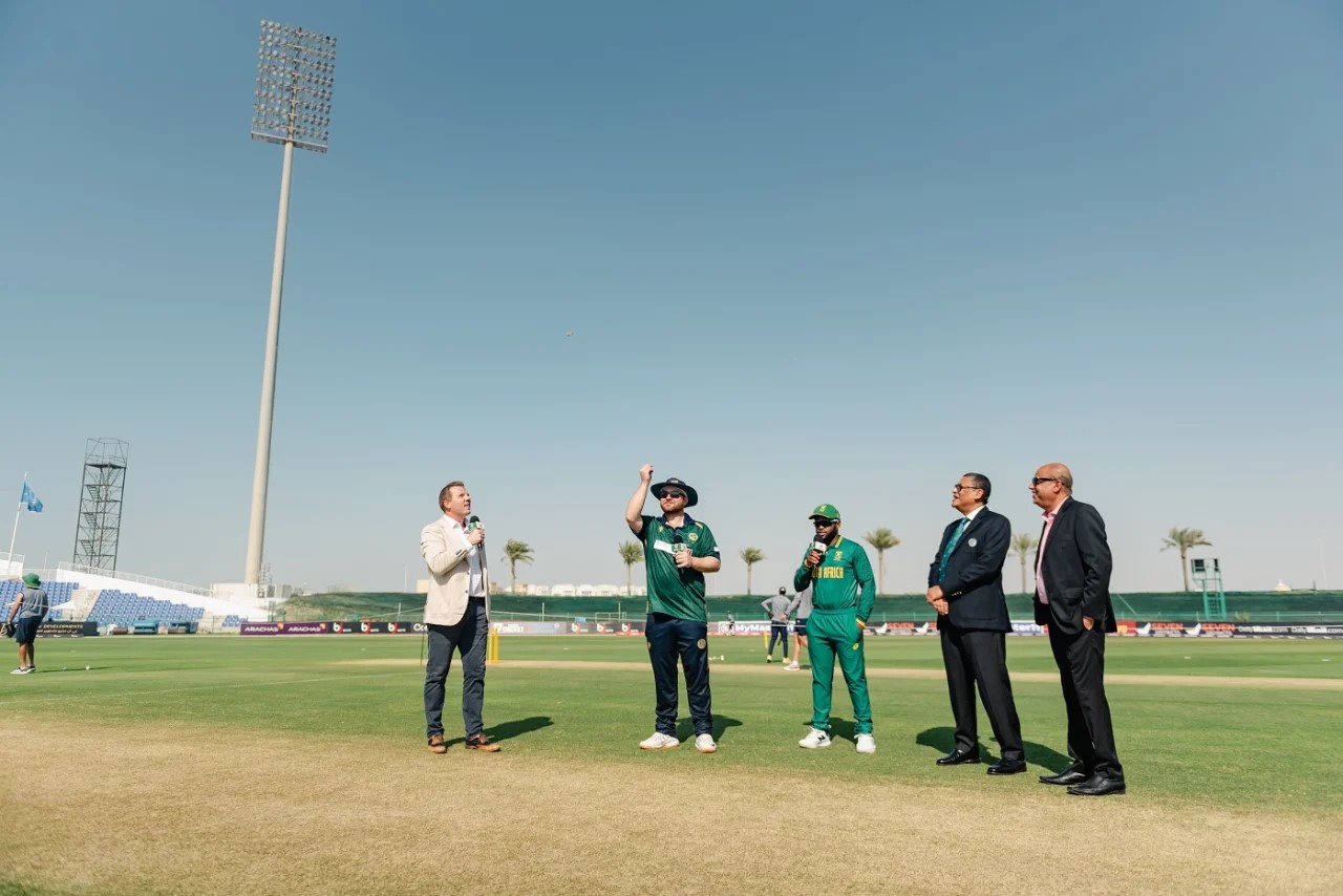 साउथ अफ्रीका ने टॉस जीतकर बल्लेबाजी चुनी थी।