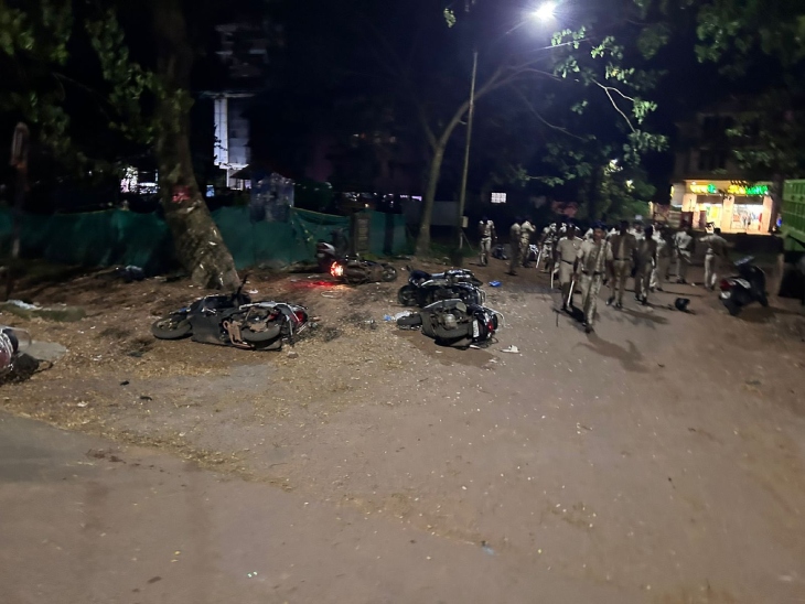 On Saturday night, the police lathicharged the protesters in Margao.