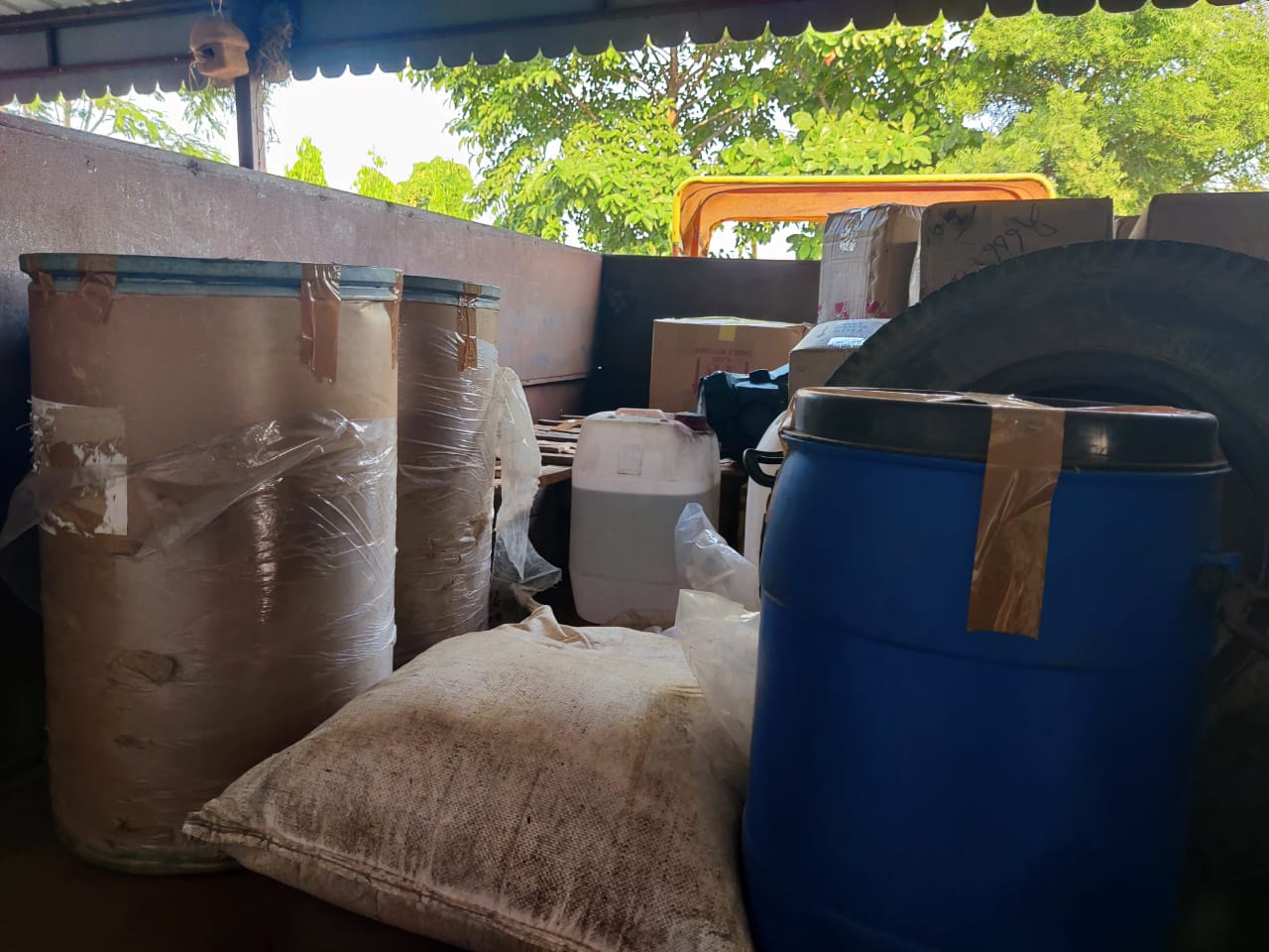 भोपाल पुलिस ने ये सामग्री जब्त की है।