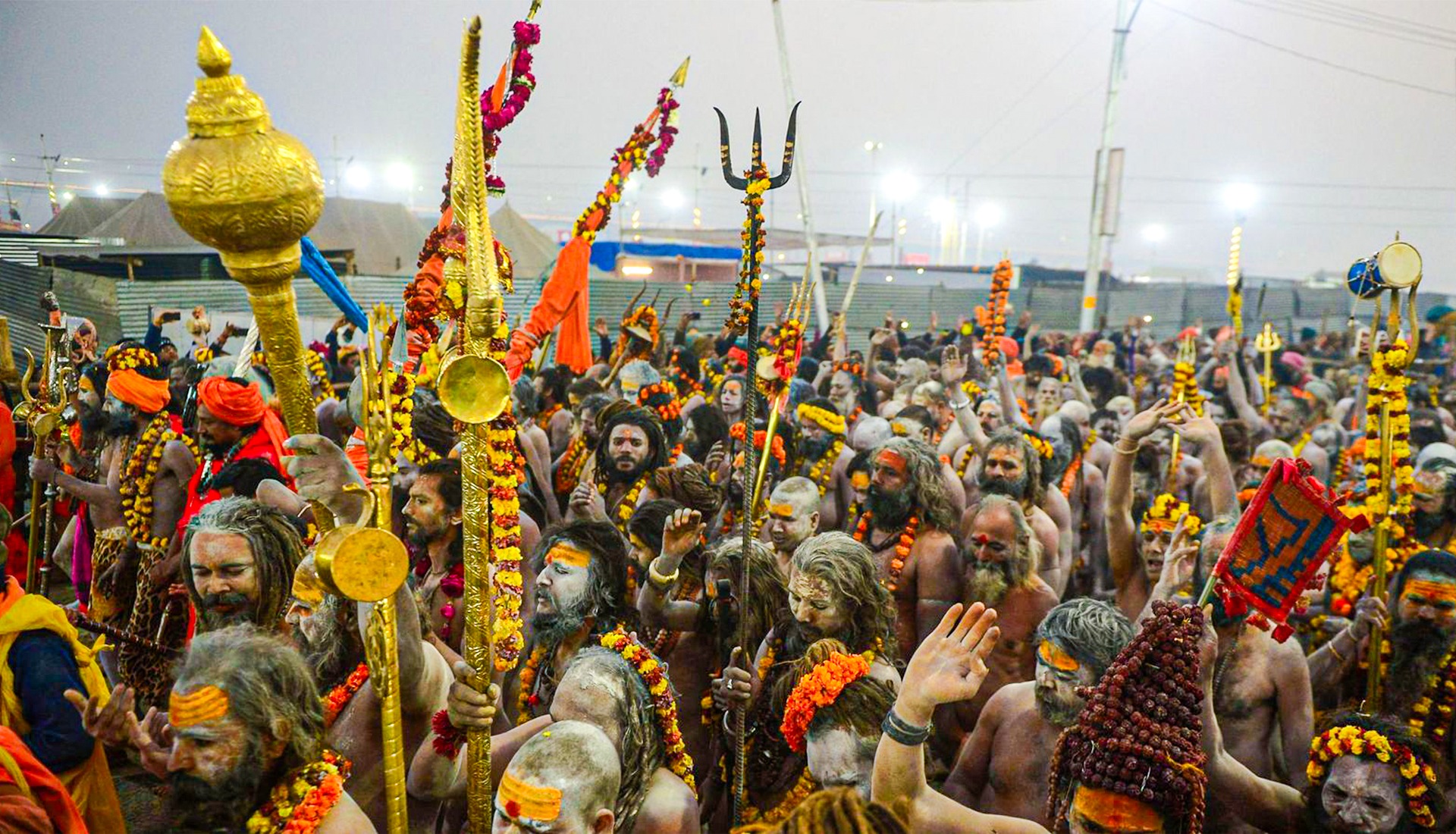 Prayagraj Kumbh Mela; Akhara Shahi Snan and Peshwai Origin | Mughal | प्रयागराज महाकुंभ में 'शाही स्नान' और 'पेशवाई' नहीं: 700 साल बाद संत करेंगे राजसी स्नान; नाम बदलने के ...