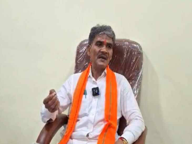 साजा MLA ईश्वर साहू। - Dainik Bhaskar
