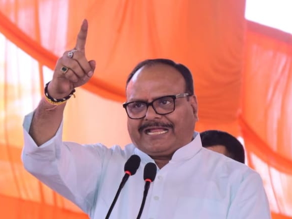 Deputy CM Brajesh Pathak will come to Deoria today