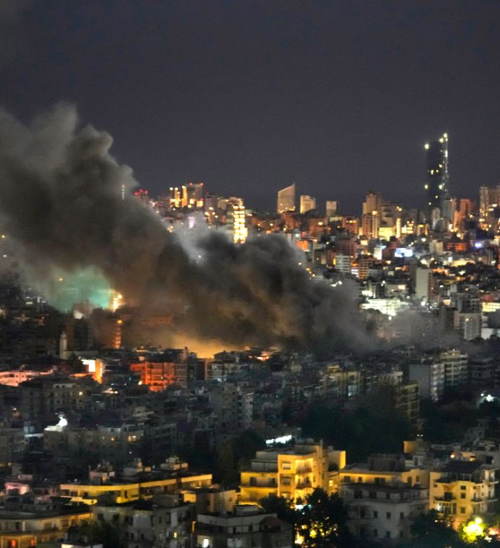 20 अक्टूबर को भी इजराइल ने बेरूत के दाहिया इलाके में एयर स्ट्राइक की। इजराइल ने यहां दो इमारतों को टारगेट करने की चेतावनी जारी की थी।