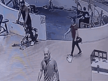 यह जिम का CCTV है, एकता लाल टी-शर्ट और बैग के साथ बाहर निकलते हुए दिखी थी।
