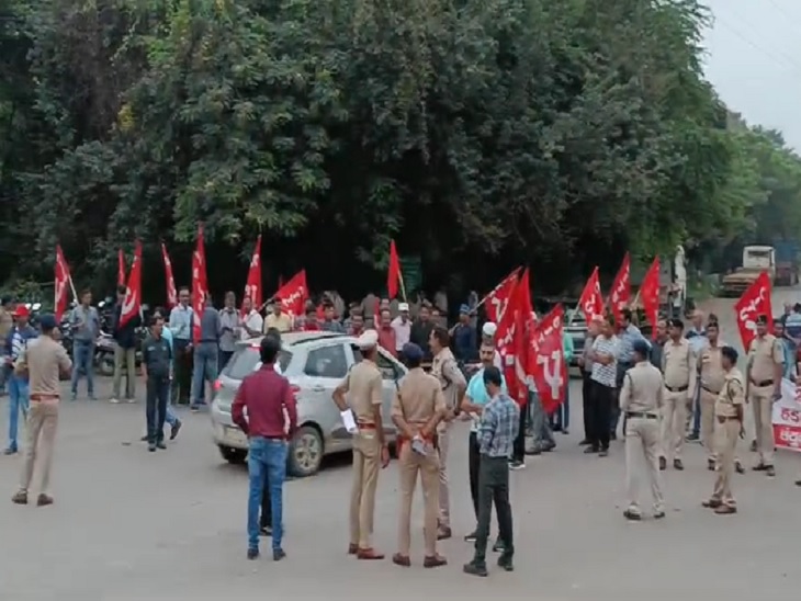 हड़ताल में विवाद को रोकने बड़ी संख्या में तैनात पुलिस बल