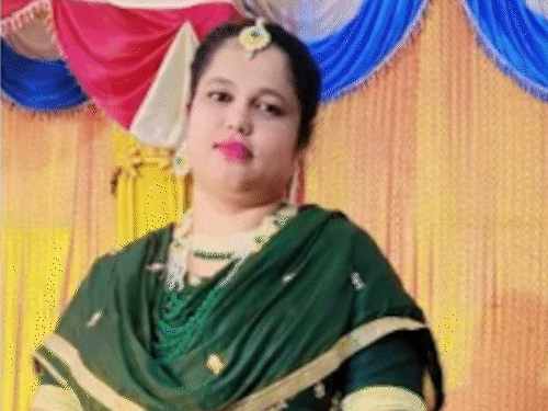 हैदराबाद की रहने वाली 33 साल की रेशमा बेगम सिंगल मदर थीं। उनके परिवार में अब सिर्फ उनके 2 बच्चे हैं। - Dainik Bhaskar