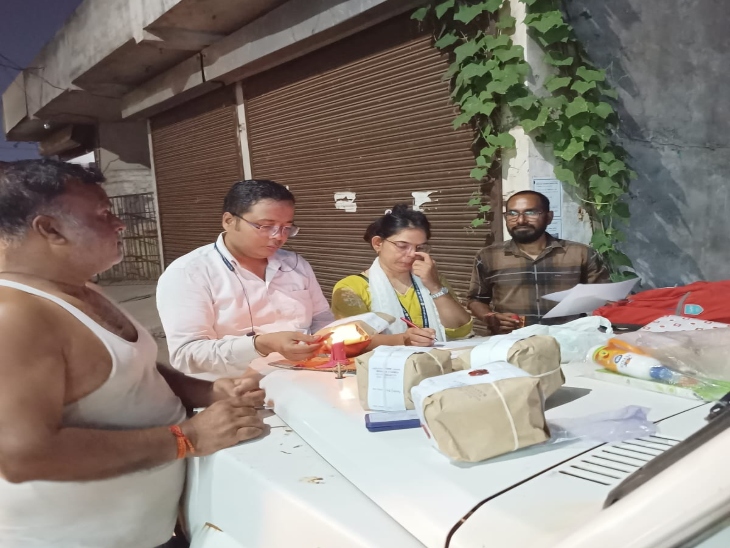 रायपुर में नकली पनीर बनाने की फैक्ट्री में फूड सेफ्टी डिपार्टमेंट ने की कार्रवाई।