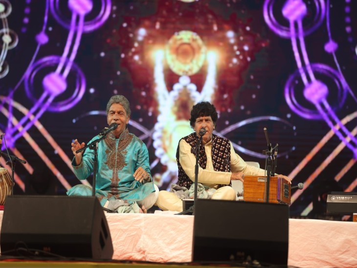 Music and songs enthralled the audience at Braj Raj Utsav