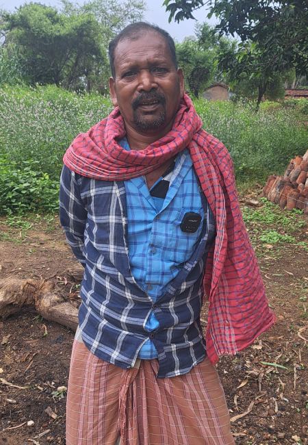 मुंशी हेमराम चिलखारी नरसंहार को याद कर कहते हैं- 'जब मंच पर नक्सली चढ़े तो लोगों को लगा कि ये नाटक का सीन है।'