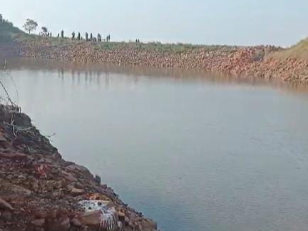 Two sisters drowned in a pond and died | तालाब में डूबी दो बहनें, मौत ...
