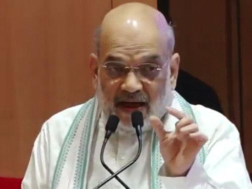 कार्यक्रम में गृह मंत्री अमित शाह के साथ गुजरात CM भूपेंद्र पटेल और पुलिस महानिदेशक विकास सहाय भी मौजूद थे।