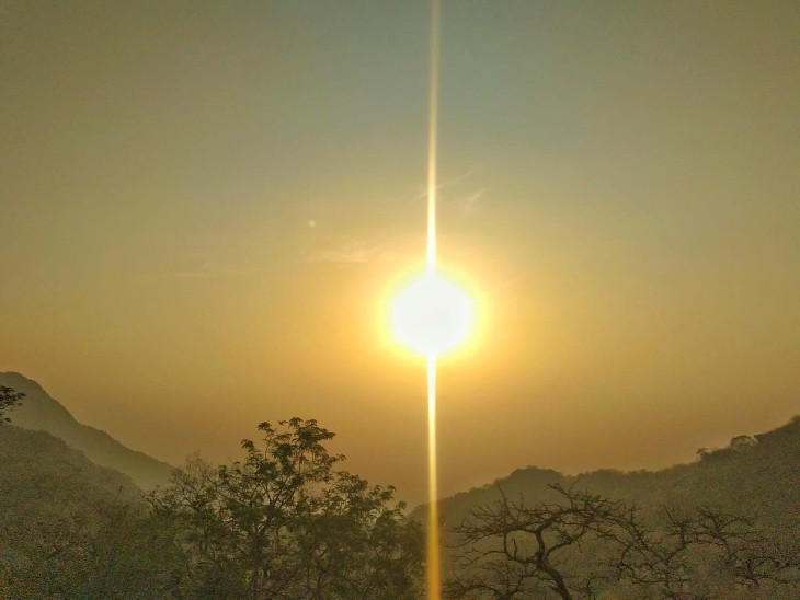 माउंट आबू में न्यूनतम तापमान लगातार 10 डिग्री के नीचे बना हुआ है।