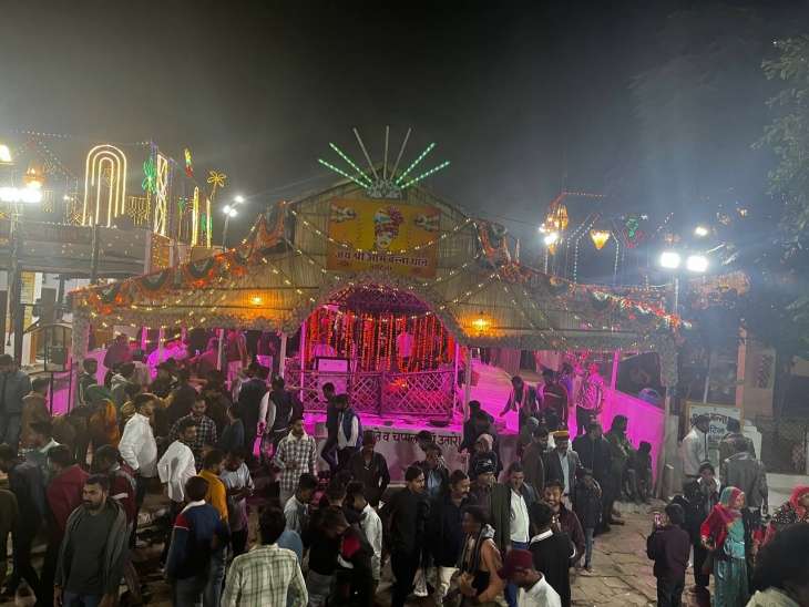 Om Banna death anniversary festival celebrated in Chotila | चोटिला में  मनाया ओम बन्ना पुण्यतिथि महोत्सव: भजन संध्या में गाई ओम बन्ना की महिमा,  उमड़े श्रद्धालु - Pali ...