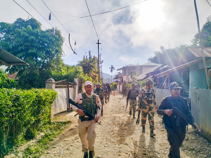 केंद्र सरकार ने मणिपुर में CAPF की 288 कंपनियां तैनात की हैं। - Dainik Bhaskar