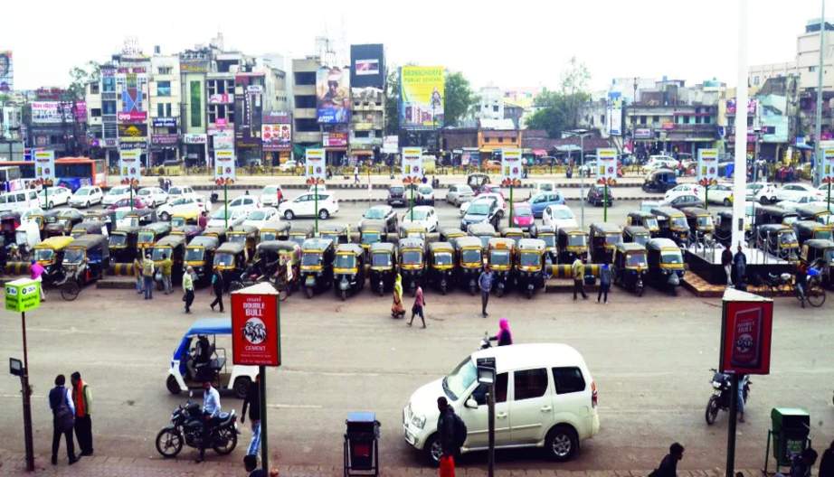 अप्रैल 2019 से पहले के वाहनों में अब तीन नंबर प्लेट लगेगी।