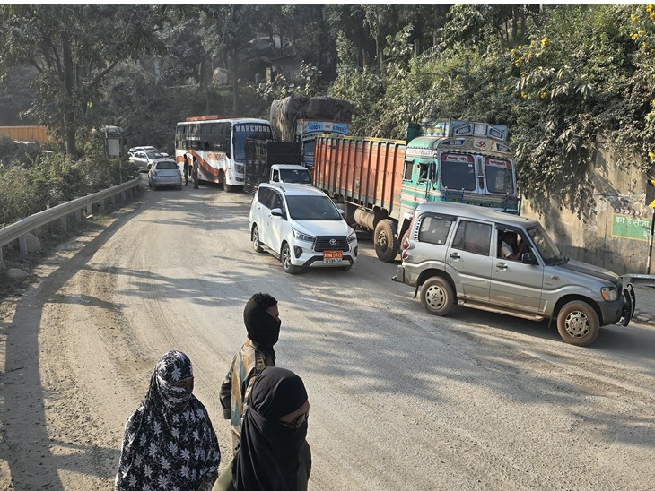 घाट में हरदिन जाम लगता था।