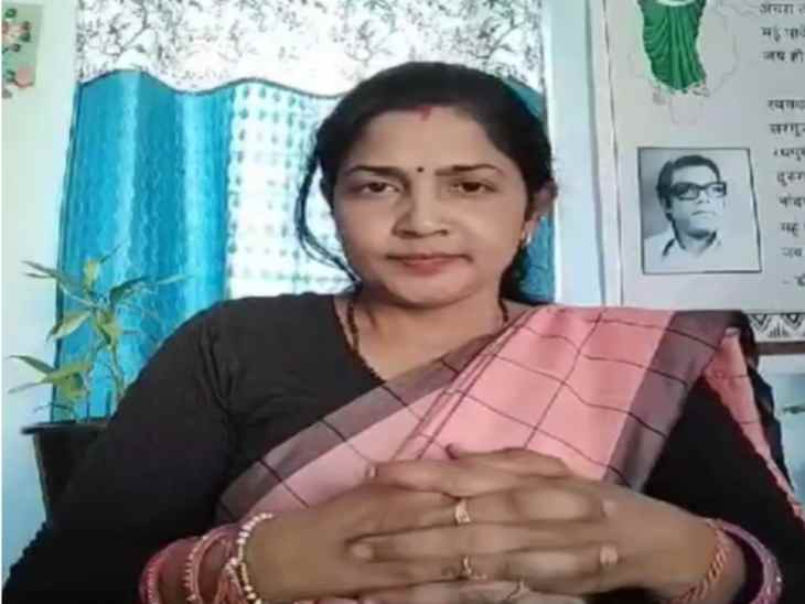 हेडमास्टर लक्ष्मी माल्या ने थाने में शिकायत दर्ज कराई है।