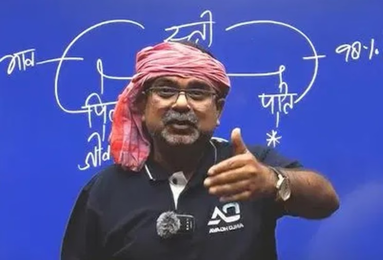 क्लासेसपासून इंटरव्ह्यूपर्यंत अवध ओझा पॅनल त्यांच्या गमछाच गाठ.