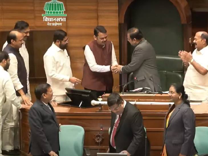 রাহুল নার্ভেকর মহারাষ্ট্র বিধানসভার স্পিকার বিনা প্রতিদ্বন্দ্বিতায়: মহাযুতি সরকার আস্থা ভোট জিতেছে; আজও শপথ নেননি চার বিরোধী বিধায়ক রাহুল নার্ভেকর মহারাষ্ট্র বিধানসভার স্পিকার বিনা প্রতিদ্বন্দ্বিতায়: মহাযুতি সরকার আস্থা ভোট জিতেছে; আজও শপথ নেননি চার বিরোধী বিধায়ক