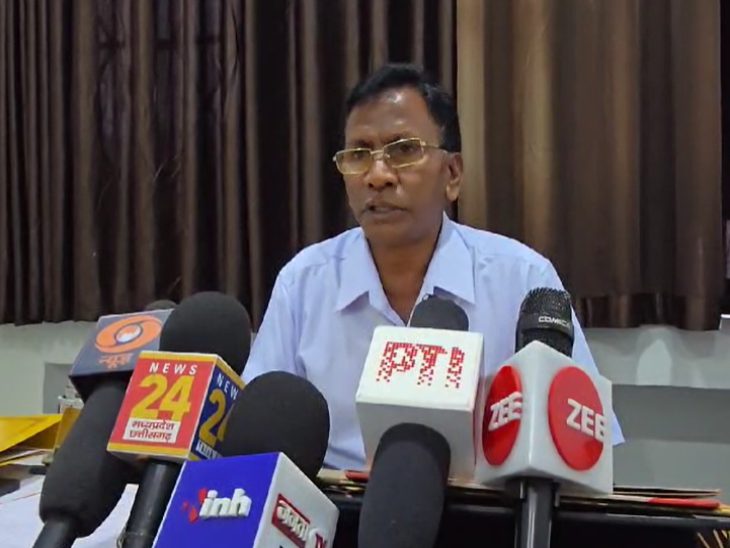 शिक्षा अधिकारी लखन लाल धनेलिया ने कहा कि बच्ची की खून की कमी से जान गई है।