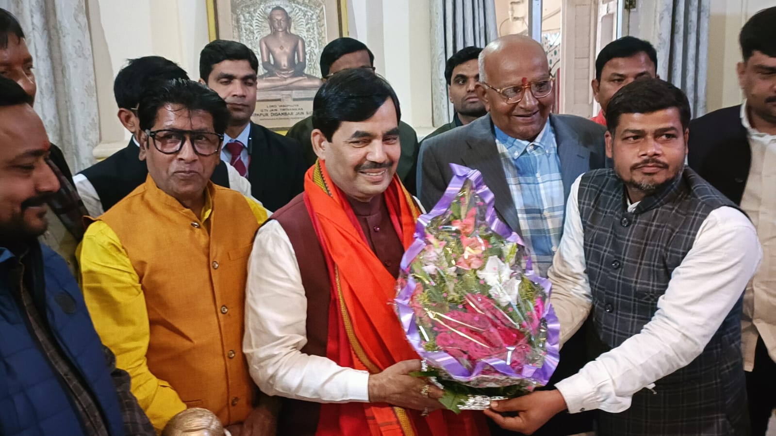 भागलपुर के सर्किट हाउस पहुंचे बीजेपी के राष्ट्रीय प्रवक्ता शाहनवाज हुसैन।