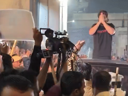 পুষ্প-২ পদদলিত মামলা – তেলেঙ্গানার মুখ্যমন্ত্রী বলেছেন – অভিনেতাদের তাদের দায়িত্ব বোঝা উচিত: অনুরাগ ঠাকুর বলেছেন – তেলেগু চলচ্চিত্রের বড় নাম, কংগ্রেস এটিকে পৃথিবীতে নামাতে চায়