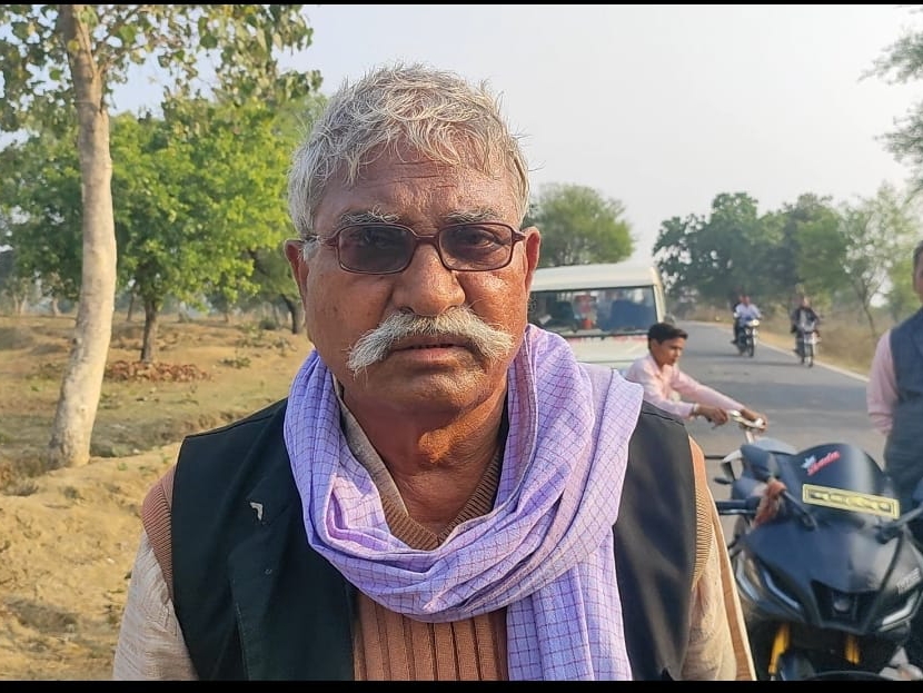 लूट का शिकार हुए कामेश्वर सोनी ने थाना मे आवेदन देकर कार्रवाई की मांग की है।