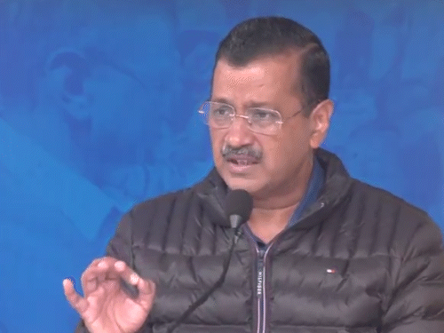 आप संयोजक अरविंद केजरीवाल ने रविवार को दिल्ली में प्रेस कांफ्रेंस करके भाजपा पर वोटर्स में गड़बड़ी करने का आरोप लगाया। - Dainik Bhaskar