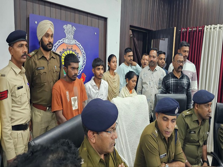 चोरी के आरोपी और उसकी मां पुलिस की गिरफ्त में - Dainik Bhaskar