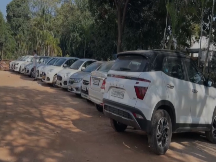 पुलिस ने आरोपी के पास से 2 करोड़ से ज्यादा कीमत की 23 कारों को जब्त किया है।