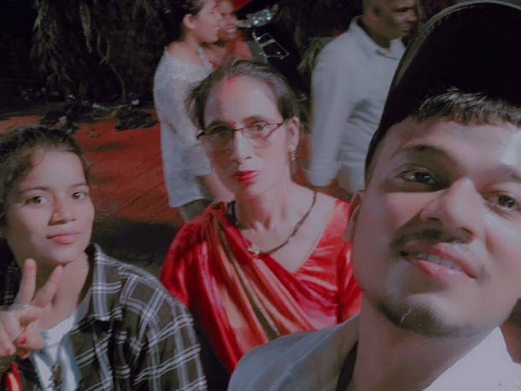वाराणसी में 31 दिसंबर को चाइनीज मांझे की चपेट में आकर विवेक शर्मा की मौत हो गई।