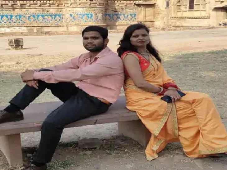 चंचल की दीनू से पहली मुलाकात मुरैना के एक शादी समारोह में हुई थी।