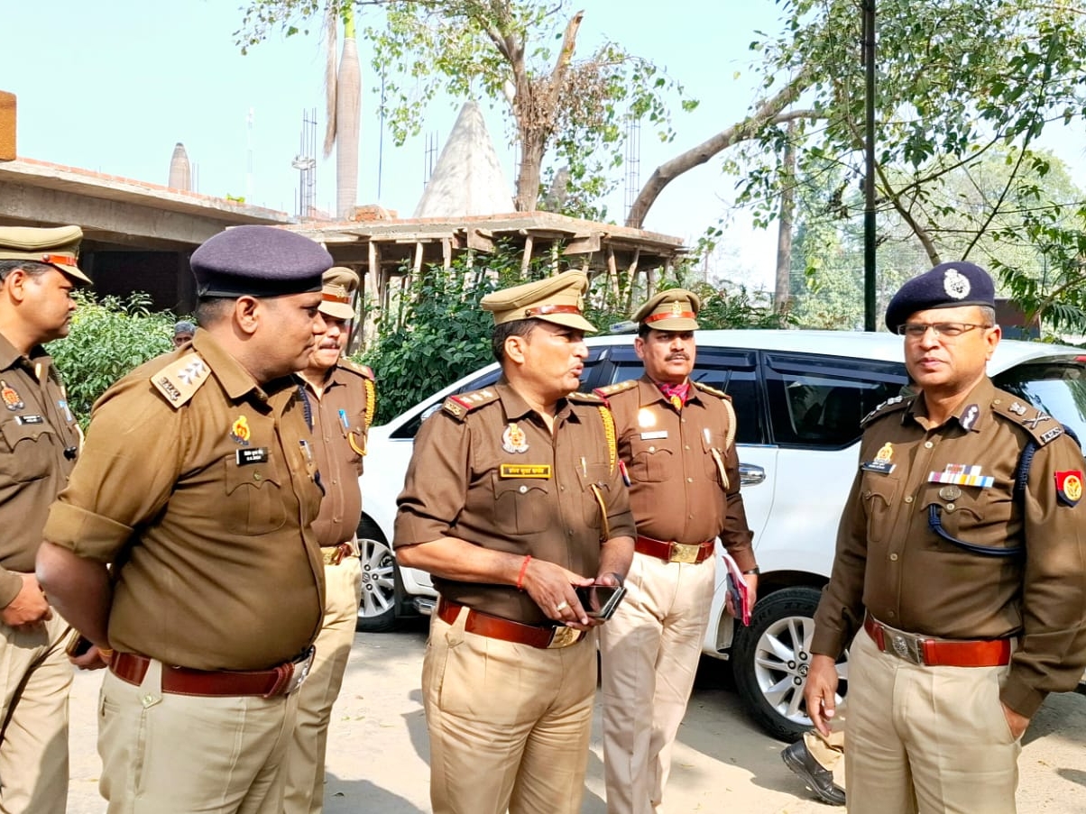 Police commissioner's surprise visit to Maharajpur police station