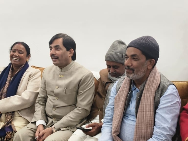 भाजपा के राष्ट्रीय प्रवक्ता व अन्य।