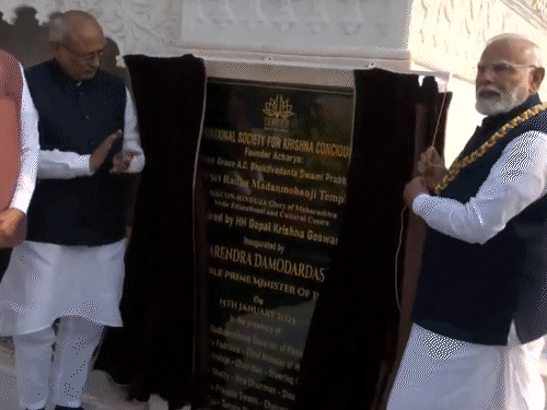 PM Modi inaugurated the temple and offered a flower garland at the memorial of ISKCON founder Srila Prabhupada Swami.