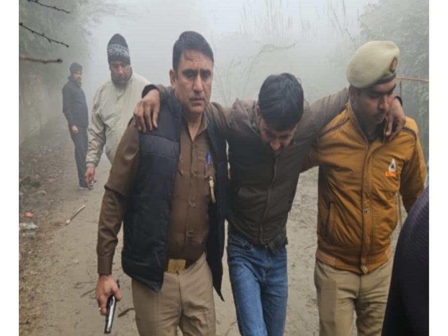 घायल बदमाश।