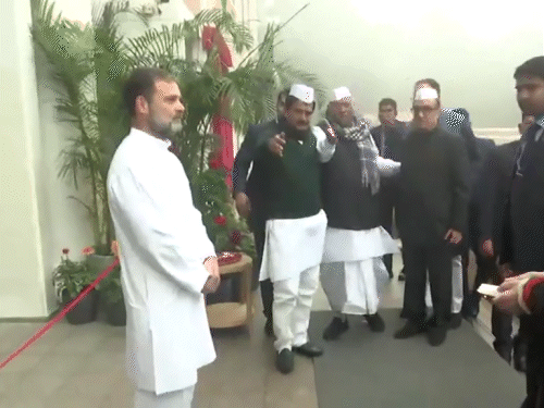 Delhi Congress Office Inauguration; Sonia Gandhi | Rahul Gandhi | सोनिया ने  नए कांग्रेस मुख्यालय का इनॉगरेशन किया: 252 करोड़ रुपए खर्च; दावा- 500 मीटर  दूर भाजपा ऑफिस ₹700 ...